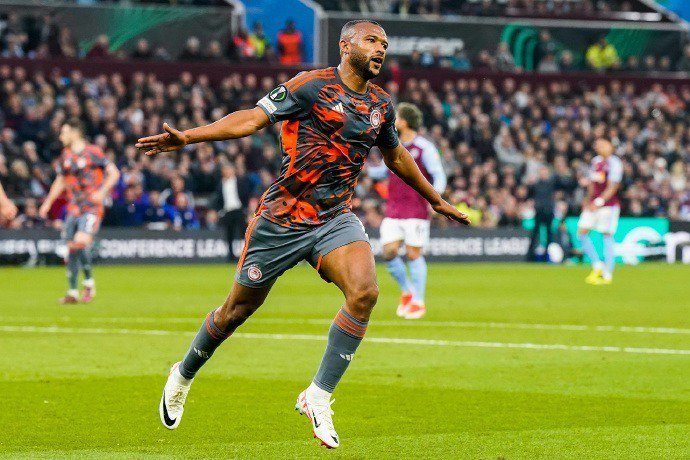 九游游戏旧版本关于赛后突围战来临；塞维利亚围绕欧联遗憾出局；更衣室稳定；年轻球员得到机会的信息