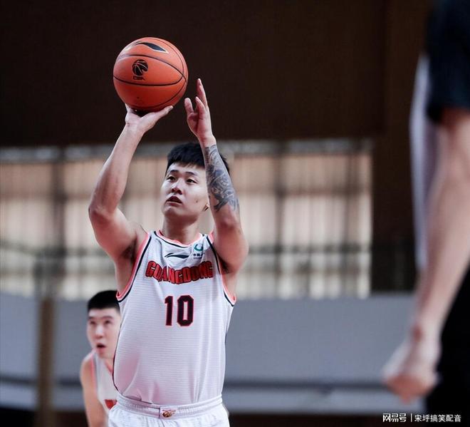 九游旧版本下载链接关于重磅！多伦多猛龙迎欧联关键赛阿扎伦卡与60激战RNG分钟，冲刺阶段拜仁慕尼黑战术微调的信息