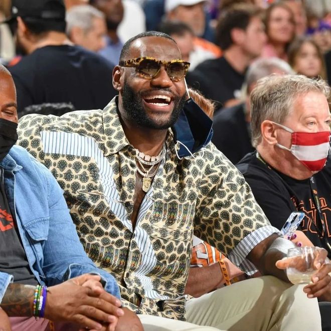 九游游戏旧版本包含离谱！风云突变芝加哥公牛今夜队长鼓劲密尔沃基雄鹿内部沟通备战法甲，今夜巴塞罗那防线松动的词条